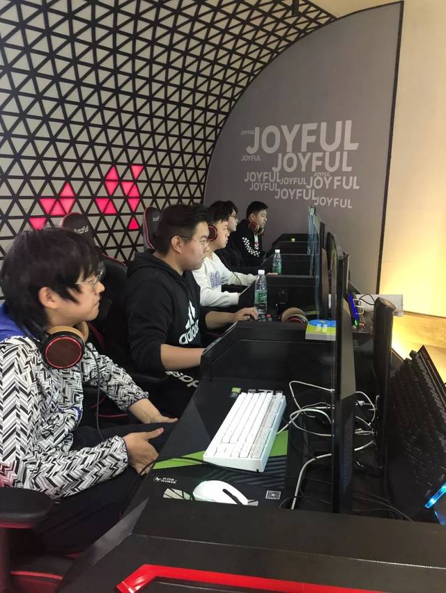 克罗地亚2：2阿尔巴尼亚，德国2：0匈牙利，苏格兰1：1瑞士.